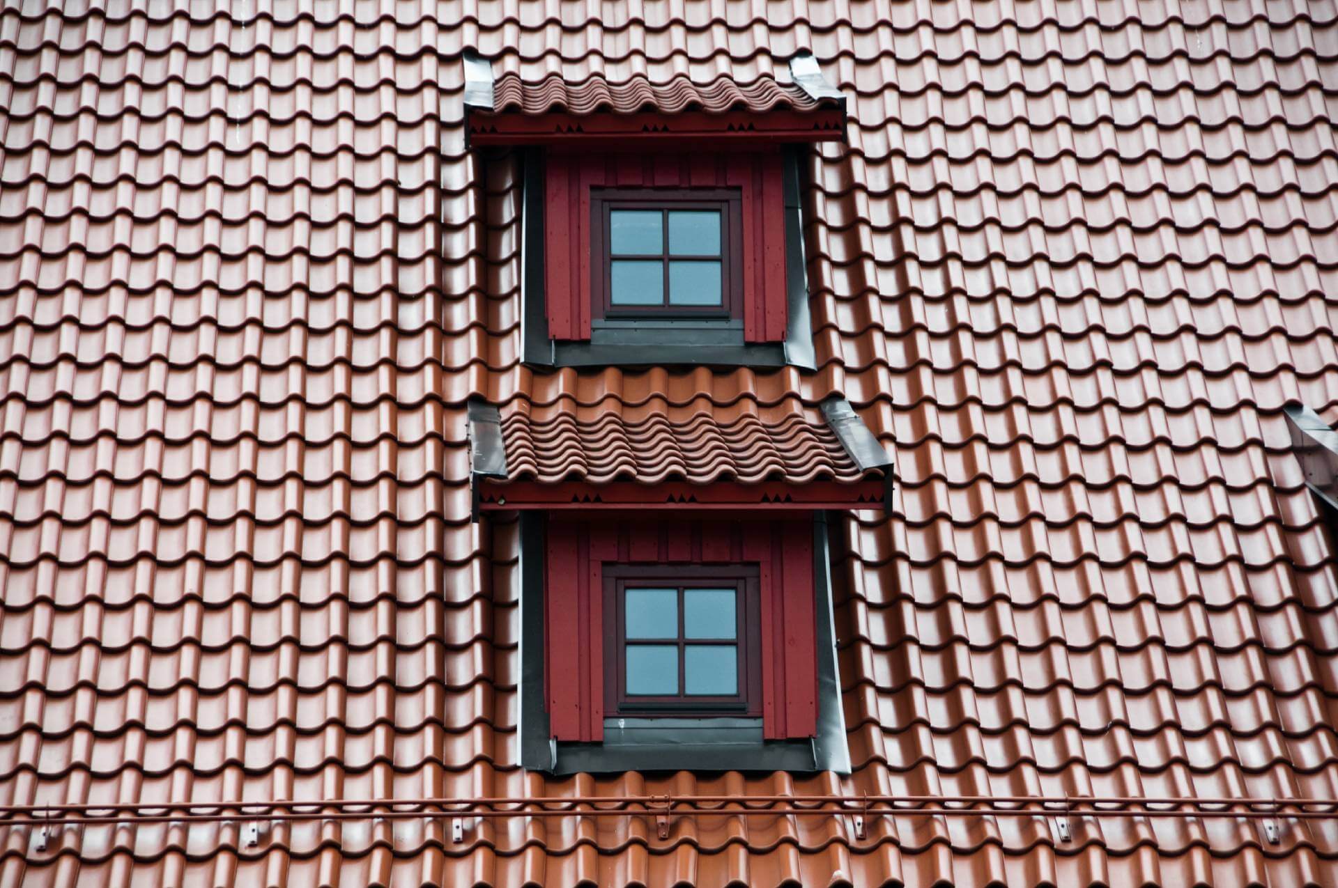 mcadenville-nc-close-up-of-roof-on-home