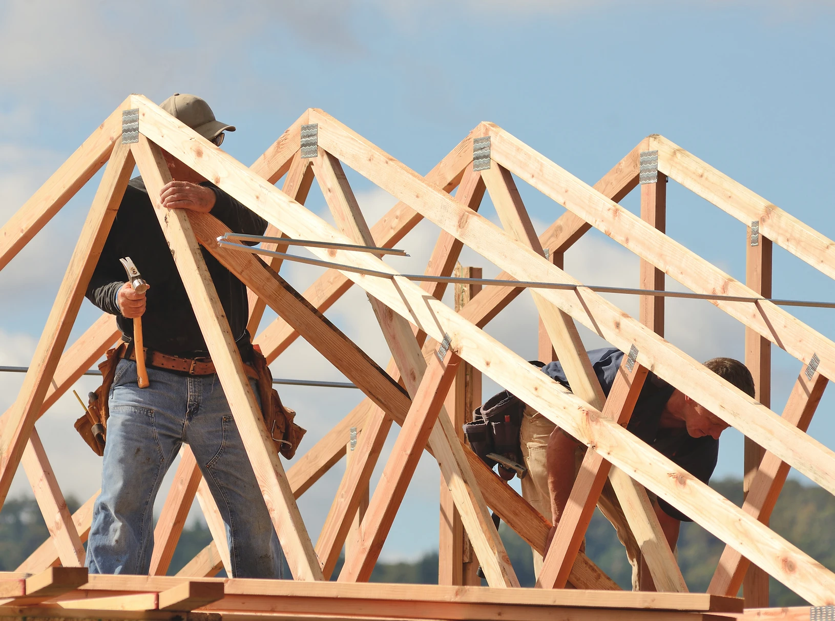 roofers-building-wooden-structure